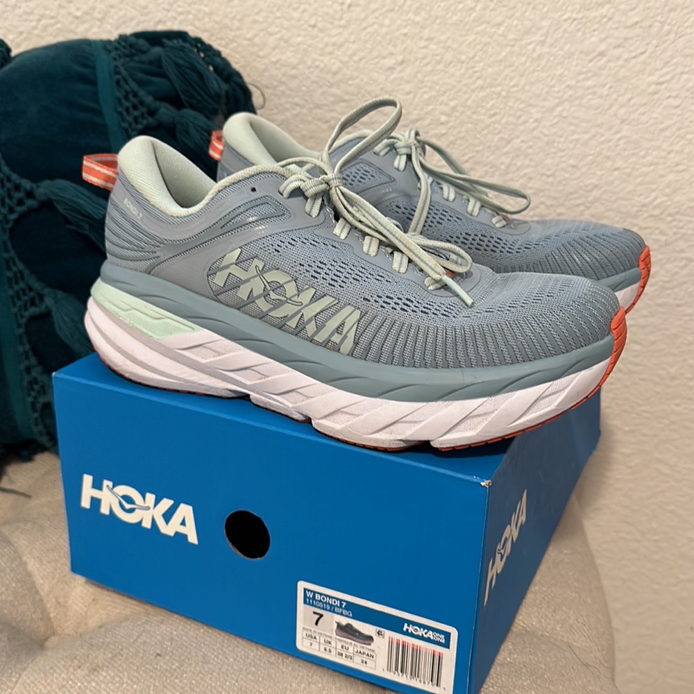 Hoka Bondi 7